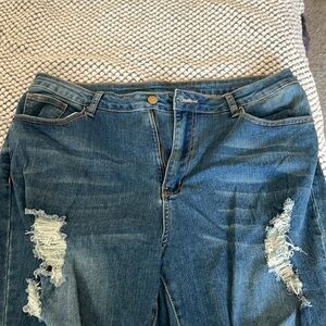 Medium wash denim skinny pants never worn
